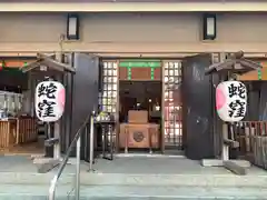 蛇窪神社の本殿