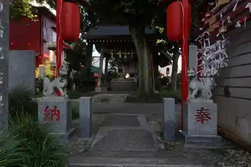 大島稲荷神社の末社