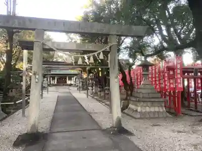 六所社（下飯田）の鳥居