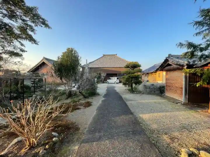 積善寺の{uncategorized: "未分類", other: "その他", undefined: "問題あり", building: "その他建物", grave: "お墓", sacred_gate: "鳥居", guardian: "狛犬", statue: "像", buddha: "仏像", history: "歴史", nature: "自然", garden: "庭園", animal: "動物", pagoda: "塔", temizu: "手水舎", mountain_gate: "山門・神門", sanctuary: "本殿・本堂", subordinate: "末社・摂社", art: "芸術", scenery: "景色", jizo: "地蔵", ema: "絵馬", goshuin: "御朱印", omikuji: "おみくじ", items: "授与品その他", amulet: "お守り", goshuincho: "御朱印帳", eats: "食事", festival: "お祭り", votive_dance: "神楽", shichigosan: "七五三参", wedding: "結婚式", experience: "体験その他", initially: "初詣", around: "周辺", anti_infection: "感染症対策"}