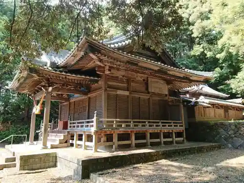 青木社の本殿・本堂