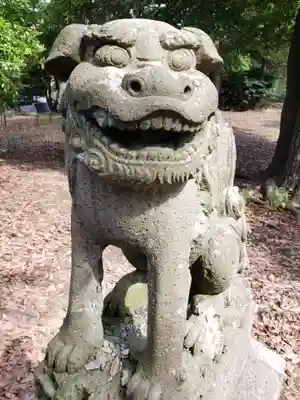 諏訪神社の狛犬
