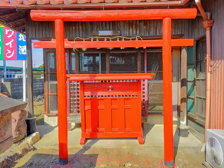 稲荷神社(神道照王教会)の鳥居