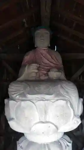 岳林寺の仏像