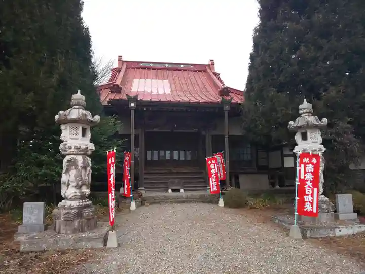 崇真寺(開運犬り切不動尊)の本殿・本堂