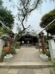 白山神社の本殿