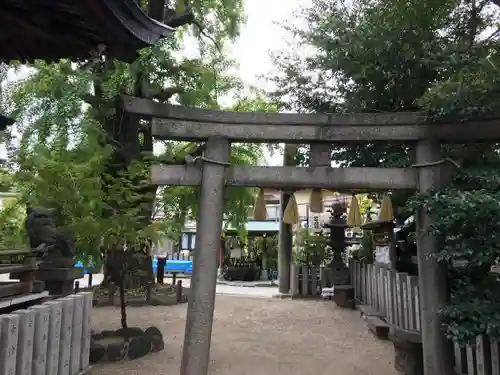 白山神社の鳥居