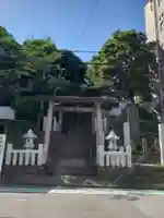 (芝生)浅間神社の鳥居
