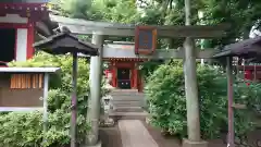 山王稲穂神社の鳥居