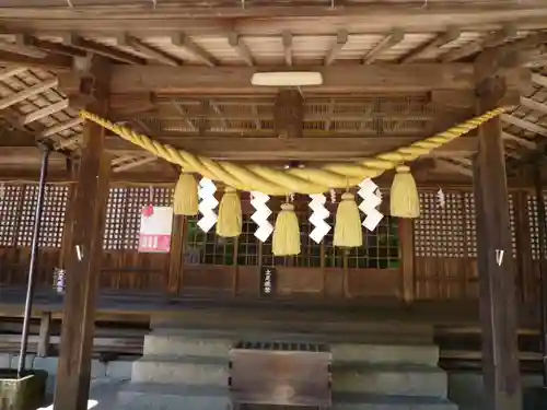 亀山神社の本殿・本堂