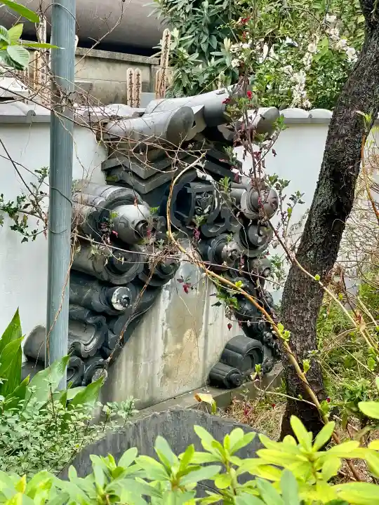 上聖寺の{uncategorized: "未分類", other: "その他", undefined: "問題あり", building: "その他建物", grave: "お墓", sacred_gate: "鳥居", guardian: "狛犬", statue: "像", buddha: "仏像", history: "歴史", nature: "自然", garden: "庭園", animal: "動物", pagoda: "塔", temizu: "手水舎", mountain_gate: "山門・神門", sanctuary: "本殿・本堂", subordinate: "末社・摂社", art: "芸術", scenery: "景色", jizo: "地蔵", ema: "絵馬", goshuin: "御朱印", omikuji: "おみくじ", items: "授与品その他", amulet: "お守り", goshuincho: "御朱印帳", eats: "食事", festival: "お祭り", votive_dance: "神楽", shichigosan: "七五三参", wedding: "結婚式", experience: "体験その他", initially: "初詣", around: "周辺", anti_infection: "感染症対策"}