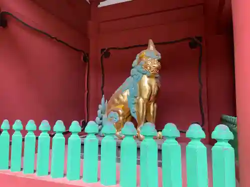 久能山東照宮の{uncategorized: "未分類", other: "その他", undefined: "問題あり", building: "その他建物", grave: "お墓", sacred_gate: "鳥居", guardian: "狛犬", statue: "像", buddha: "仏像", history: "歴史", nature: "自然", garden: "庭園", animal: "動物", pagoda: "塔", temizu: "手水舎", mountain_gate: "山門・神門", sanctuary: "本殿・本堂", subordinate: "末社・摂社", art: "芸術", scenery: "景色", jizo: "地蔵", ema: "絵馬", goshuin: "御朱印", omikuji: "おみくじ", items: "授与品その他", amulet: "お守り", goshuincho: "御朱印帳", eats: "食事", festival: "お祭り", votive_dance: "神楽", shichigosan: "七五三参", wedding: "結婚式", experience: "体験その他", initially: "初詣", around: "周辺", anti_infection: "感染症対策"}