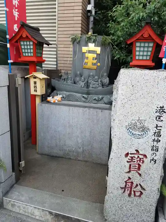 十番稲荷神社の像