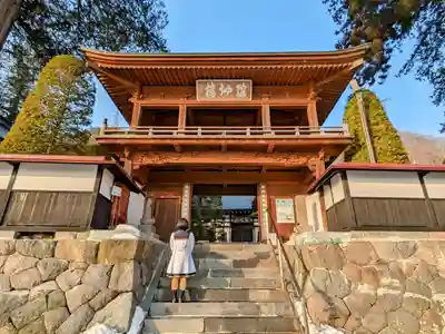 龍雲寺の山門・神門