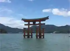 厳島神社の鳥居