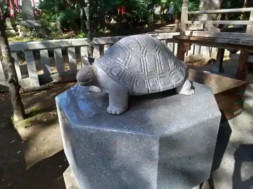 亀岡八幡宮（亀岡八幡神社）の狛犬