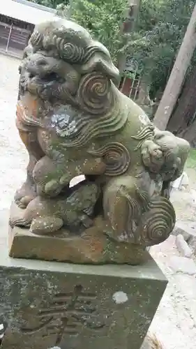 諏訪神社の狛犬