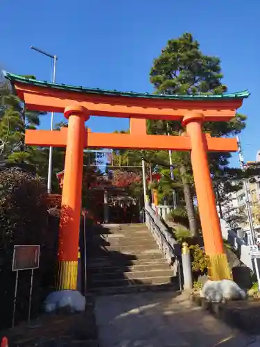 穴八幡宮の鳥居