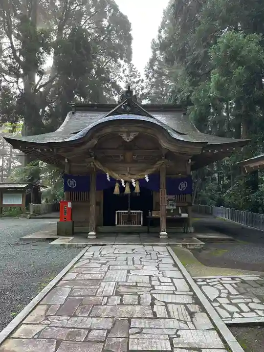草部吉見神社の本殿・本堂