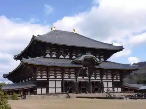 東大寺の本殿