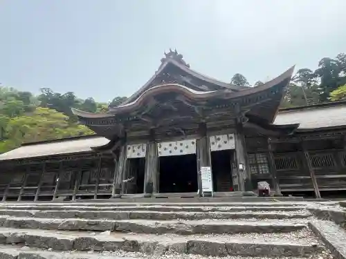 大神山神社奥宮の{uncategorized: "未分類", other: "その他", undefined: "問題あり", building: "その他建物", grave: "お墓", sacred_gate: "鳥居", guardian: "狛犬", statue: "像", buddha: "仏像", history: "歴史", nature: "自然", garden: "庭園", animal: "動物", pagoda: "塔", temizu: "手水舎", mountain_gate: "山門・神門", sanctuary: "本殿・本堂", subordinate: "末社・摂社", art: "芸術", scenery: "景色", jizo: "地蔵", ema: "絵馬", goshuin: "御朱印", omikuji: "おみくじ", items: "授与品その他", amulet: "お守り", goshuincho: "御朱印帳", eats: "食事", festival: "お祭り", votive_dance: "神楽", shichigosan: "七五三参", wedding: "結婚式", experience: "体験その他", initially: "初詣", around: "周辺", anti_infection: "感染症対策"}