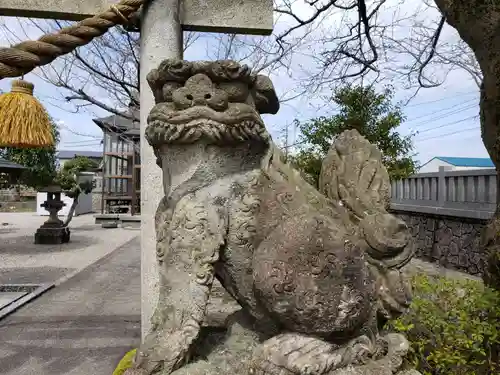 八幡神社の狛犬