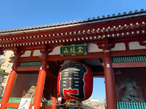 浅草寺の山門・神門