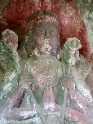 菅尾磨崖仏の仏像