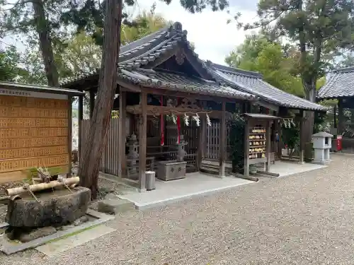添御縣坐神社の{uncategorized: "未分類", other: "その他", undefined: "問題あり", building: "その他建物", grave: "お墓", sacred_gate: "鳥居", guardian: "狛犬", statue: "像", buddha: "仏像", history: "歴史", nature: "自然", garden: "庭園", animal: "動物", pagoda: "塔", temizu: "手水舎", mountain_gate: "山門・神門", sanctuary: "本殿・本堂", subordinate: "末社・摂社", art: "芸術", scenery: "景色", jizo: "地蔵", ema: "絵馬", goshuin: "御朱印", omikuji: "おみくじ", items: "授与品その他", amulet: "お守り", goshuincho: "御朱印帳", eats: "食事", festival: "お祭り", votive_dance: "神楽", shichigosan: "七五三参", wedding: "結婚式", experience: "体験その他", initially: "初詣", around: "周辺", anti_infection: "感染症対策"}