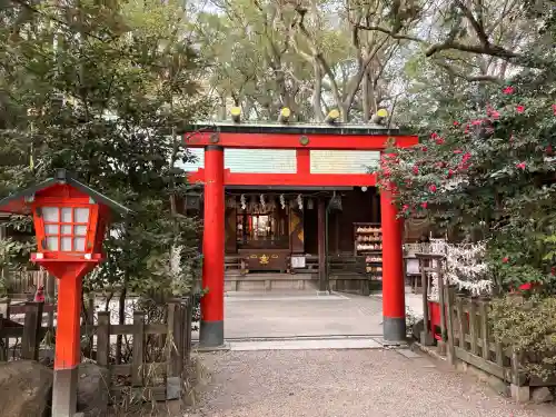御器所八幡宮の{uncategorized: "未分類", other: "その他", undefined: "問題あり", building: "その他建物", grave: "お墓", sacred_gate: "鳥居", guardian: "狛犬", statue: "像", buddha: "仏像", history: "歴史", nature: "自然", garden: "庭園", animal: "動物", pagoda: "塔", temizu: "手水舎", mountain_gate: "山門・神門", sanctuary: "本殿・本堂", subordinate: "末社・摂社", art: "芸術", scenery: "景色", jizo: "地蔵", ema: "絵馬", goshuin: "御朱印", omikuji: "おみくじ", items: "授与品その他", amulet: "お守り", goshuincho: "御朱印帳", eats: "食事", festival: "お祭り", votive_dance: "神楽", shichigosan: "七五三参", wedding: "結婚式", experience: "体験その他", initially: "初詣", around: "周辺", anti_infection: "感染症対策"}