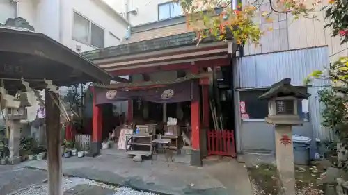 讃岐小白稲荷神社の{uncategorized: "未分類", other: "その他", undefined: "問題あり", building: "その他建物", grave: "お墓", sacred_gate: "鳥居", guardian: "狛犬", statue: "像", buddha: "仏像", history: "歴史", nature: "自然", garden: "庭園", animal: "動物", pagoda: "塔", temizu: "手水舎", mountain_gate: "山門・神門", sanctuary: "本殿・本堂", subordinate: "末社・摂社", art: "芸術", scenery: "景色", jizo: "地蔵", ema: "絵馬", goshuin: "御朱印", omikuji: "おみくじ", items: "授与品その他", amulet: "お守り", goshuincho: "御朱印帳", eats: "食事", festival: "お祭り", votive_dance: "神楽", shichigosan: "七五三参", wedding: "結婚式", experience: "体験その他", initially: "初詣", around: "周辺", anti_infection: "感染症対策"}