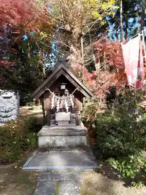 神明社の末社・摂社