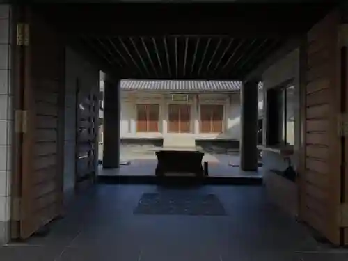 東長寺の山門・神門