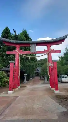 鶴岡天満宮の鳥居