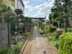 新曽氷川神社の建物その他