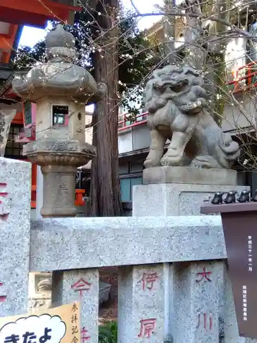 導きの社 熊野町熊野神社(くまくま神社)の狛犬