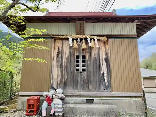 美豆山神社の本殿