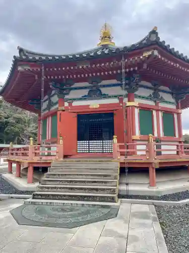 成田山新勝寺の{uncategorized: "未分類", other: "その他", undefined: "問題あり", building: "その他建物", grave: "お墓", sacred_gate: "鳥居", guardian: "狛犬", statue: "像", buddha: "仏像", history: "歴史", nature: "自然", garden: "庭園", animal: "動物", pagoda: "塔", temizu: "手水舎", mountain_gate: "山門・神門", sanctuary: "本殿・本堂", subordinate: "末社・摂社", art: "芸術", scenery: "景色", jizo: "地蔵", ema: "絵馬", goshuin: "御朱印", omikuji: "おみくじ", items: "授与品その他", amulet: "お守り", goshuincho: "御朱印帳", eats: "食事", festival: "お祭り", votive_dance: "神楽", shichigosan: "七五三参", wedding: "結婚式", experience: "体験その他", initially: "初詣", around: "周辺", anti_infection: "感染症対策"}
