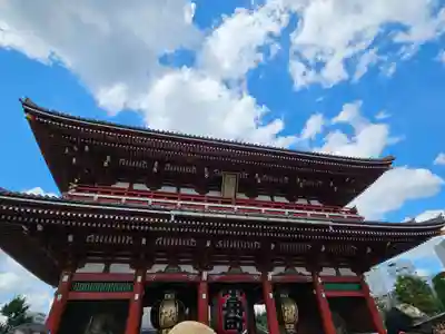 浅草寺の山門・神門