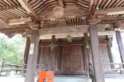 郡八幡神社の本殿・本堂