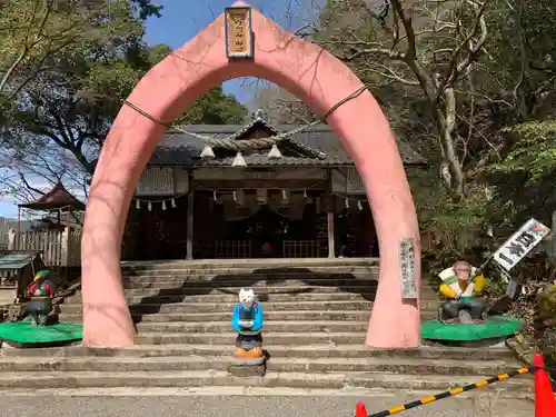 桃太郎神社（栗栖）の鳥居