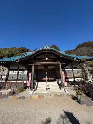 瀧泉寺の{uncategorized: "未分類", other: "その他", undefined: "問題あり", building: "その他建物", grave: "お墓", sacred_gate: "鳥居", guardian: "狛犬", statue: "像", buddha: "仏像", history: "歴史", nature: "自然", garden: "庭園", animal: "動物", pagoda: "塔", temizu: "手水舎", mountain_gate: "山門・神門", sanctuary: "本殿・本堂", subordinate: "末社・摂社", art: "芸術", scenery: "景色", jizo: "地蔵", ema: "絵馬", goshuin: "御朱印", omikuji: "おみくじ", items: "授与品その他", amulet: "お守り", goshuincho: "御朱印帳", eats: "食事", festival: "お祭り", votive_dance: "神楽", shichigosan: "七五三参", wedding: "結婚式", experience: "体験その他", initially: "初詣", around: "周辺", anti_infection: "感染症対策"}