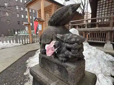 北海道神宮頓宮の狛犬