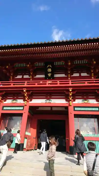 鶴岡八幡宮の{uncategorized: "未分類", other: "その他", undefined: "問題あり", building: "その他建物", grave: "お墓", sacred_gate: "鳥居", guardian: "狛犬", statue: "像", buddha: "仏像", history: "歴史", nature: "自然", garden: "庭園", animal: "動物", pagoda: "塔", temizu: "手水舎", mountain_gate: "山門・神門", sanctuary: "本殿・本堂", subordinate: "末社・摂社", art: "芸術", scenery: "景色", jizo: "地蔵", ema: "絵馬", goshuin: "御朱印", omikuji: "おみくじ", items: "授与品その他", amulet: "お守り", goshuincho: "御朱印帳", eats: "食事", festival: "お祭り", votive_dance: "神楽", shichigosan: "七五三参", wedding: "結婚式", experience: "体験その他", initially: "初詣", around: "周辺", anti_infection: "感染症対策"}