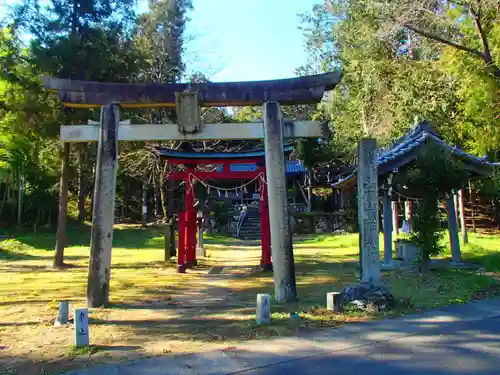 白山神社の鳥居