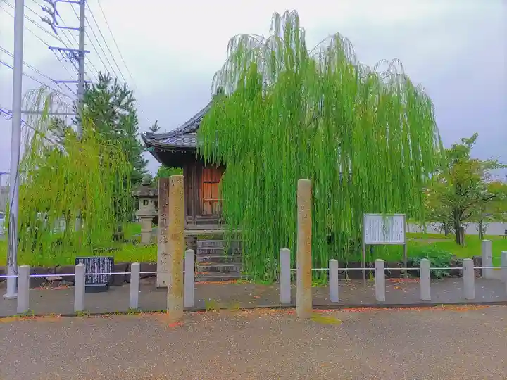小野社(松河戸町)の本殿・本堂