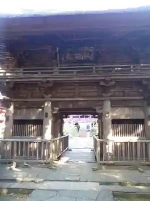 西明寺の山門・神門