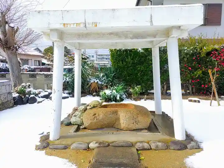 神明社(明正)の手水舎