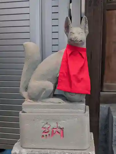 出世稲荷神社（柳森神社境外摂社）の狛犬