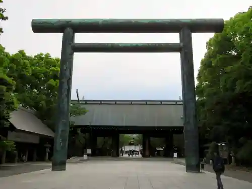 靖國神社の鳥居